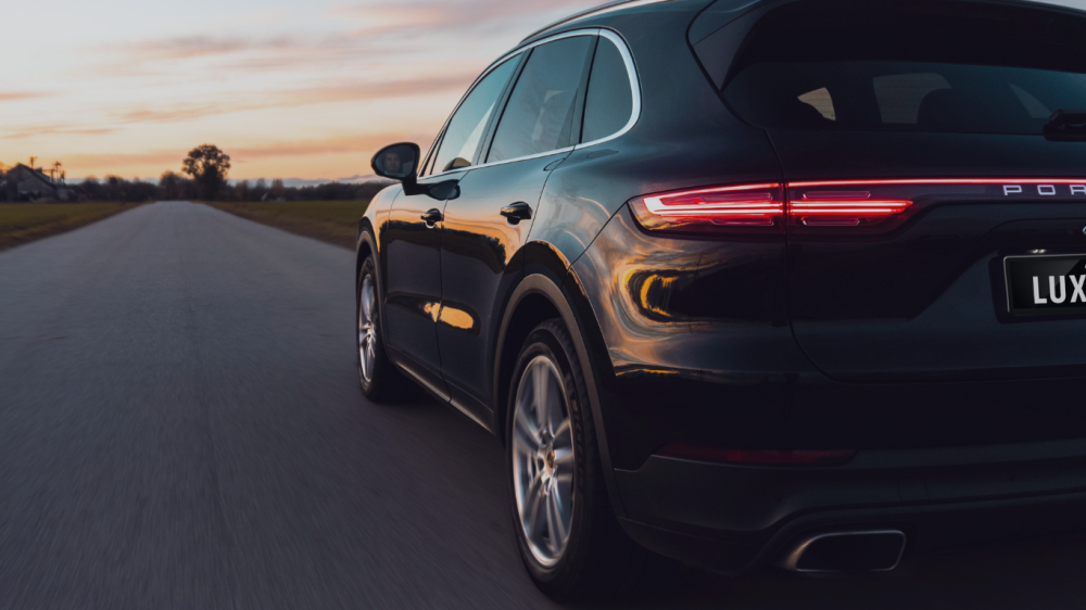 How it works luxury car banner